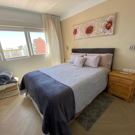 Precioso Apartamento Con Piscina ตอร์เรโมลิโนส ภายนอก รูปภาพ